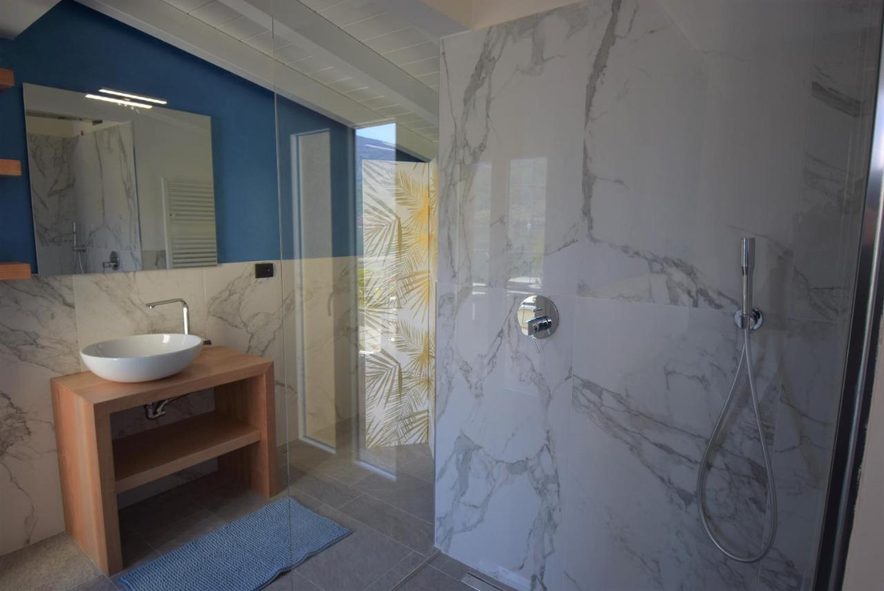 Apt Jolanda Bellagio Wild Flowers Onno Екстер'єр фото